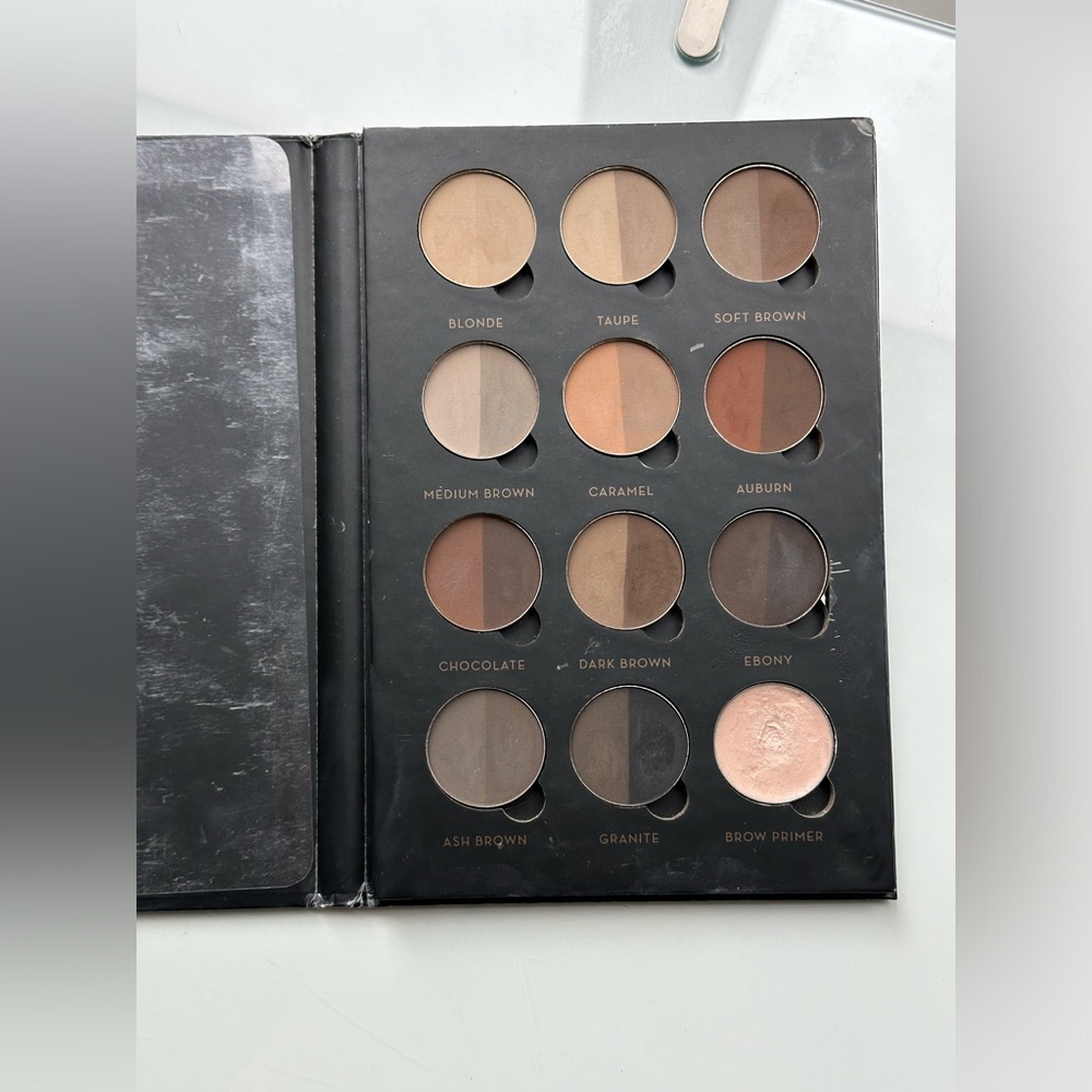 Anastasia Beverly Hills Brow Pro Palette gently used! Perfect for makeup artists